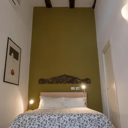 Chiaia Two Apartamento *